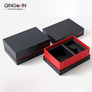 Gift box with lid